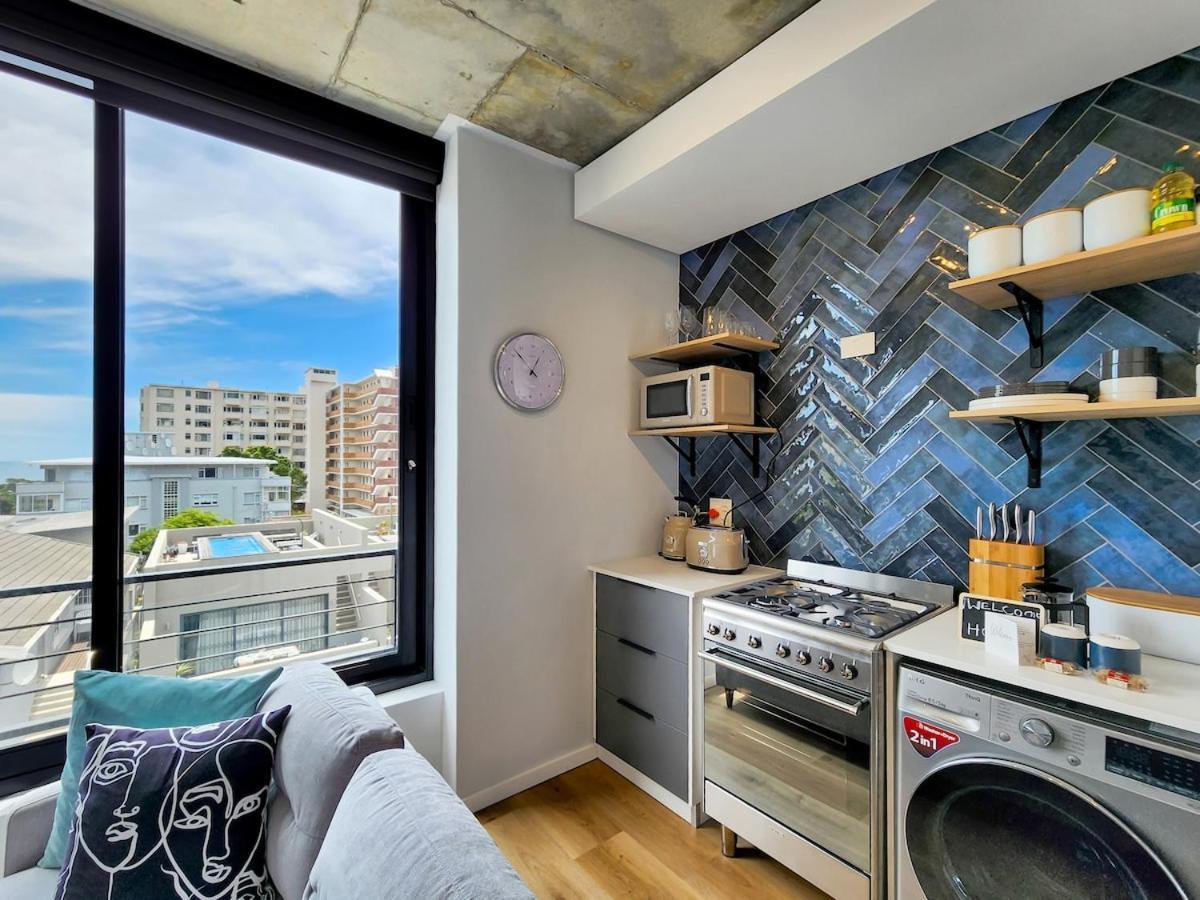 Stylish, Brand New, Secure With Pool Kapstadt